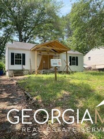 Property Photo: 2458 Calvin Avenue GA 30344