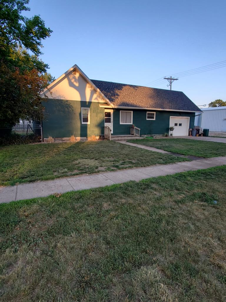 1207 East Street  Wood River NE 68883 photo