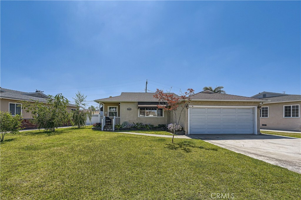 Property Photo:  4256 Pixie Avenue  CA 90712 