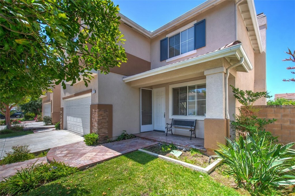 Property Photo: 12 Iroquois Court CA 92602