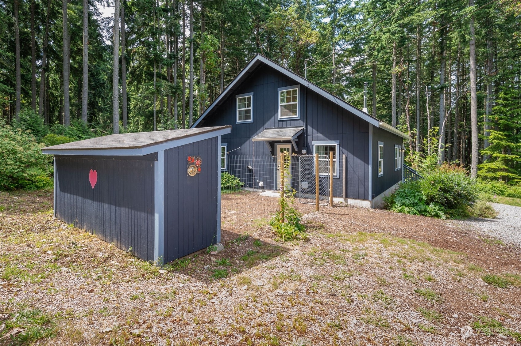 Property Photo: 15035 119th Avenue SW WA 98070