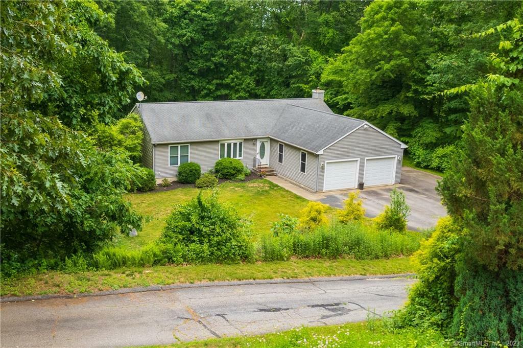 Property Photo:  21 Pinecrest Lane  CT 06330 