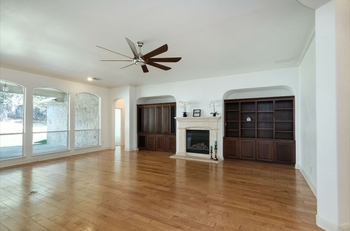 Property Photo:  140 Cork Lane  TX 78737 