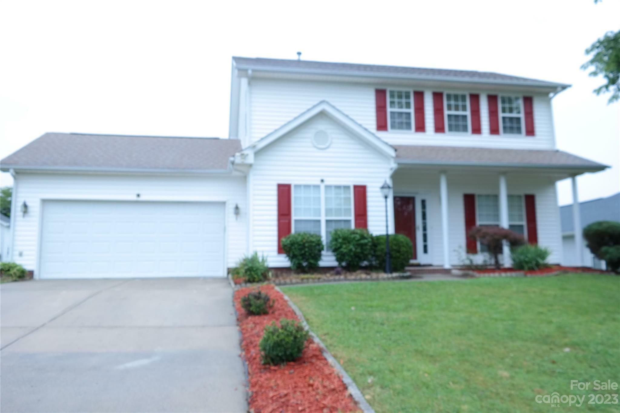 Property Photo:  2711 Hampton View Court  NC 28213 