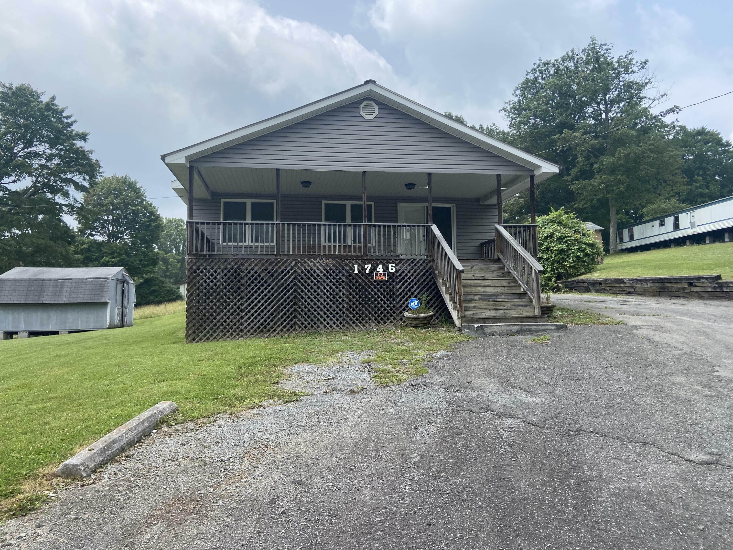 Property Photo:  1746 Chestnut Knob Rd  WV 25864 