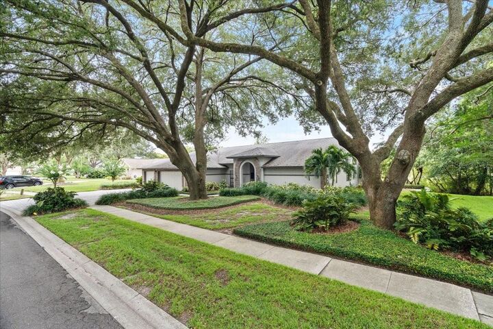 Property Photo:  1012 Sylvia Lane  FL 33613 