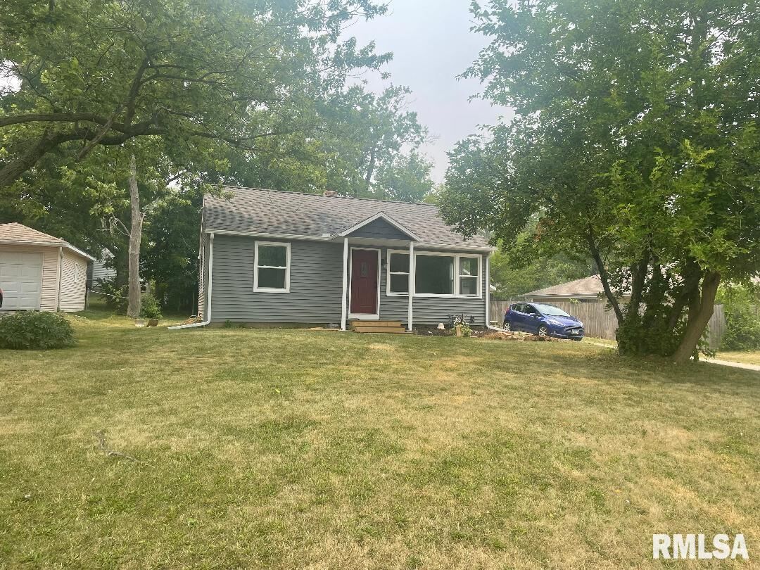 Property Photo:  5011 N Hamilton Road  IL 61614 