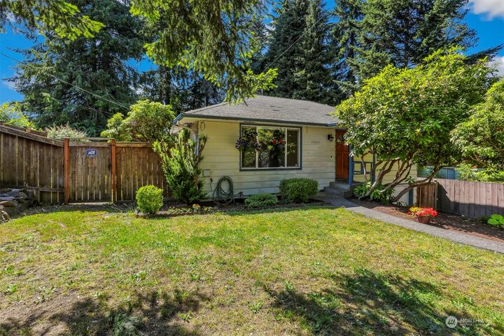 Property Photo: 15005 Wallingford Avenue N WA 98133