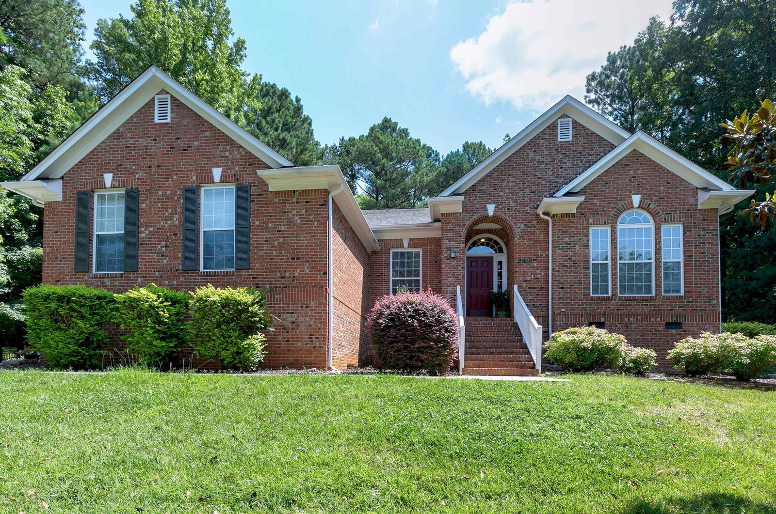 Property Photo:  5033 Bartons Enclave Lane  NC 27613 