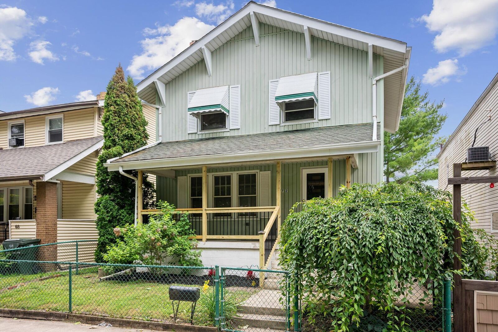 Property Photo:  72 W Park Avenue  OH 43222 