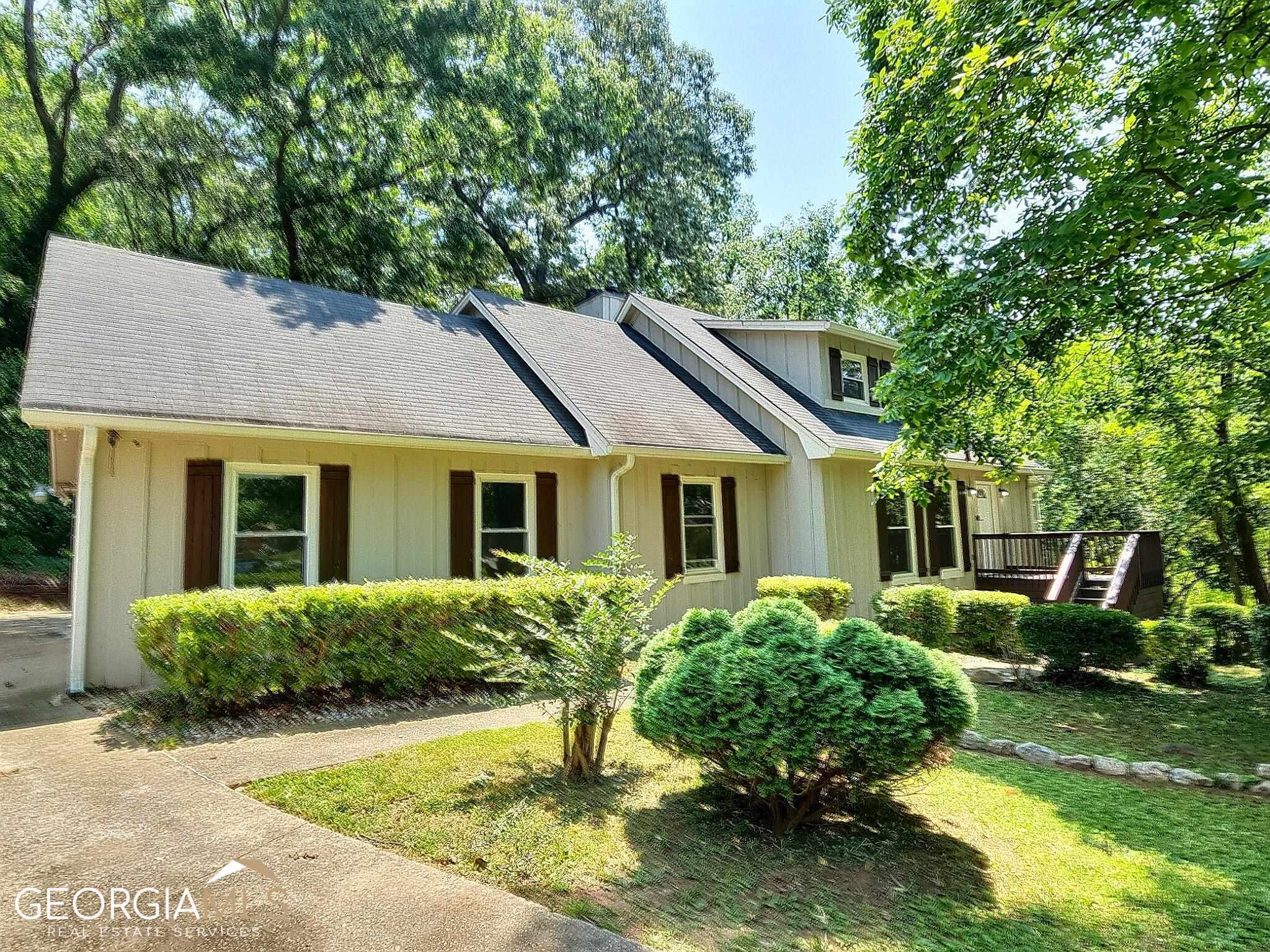 Property Photo: 5224 Hidden Hills Court GA 30088