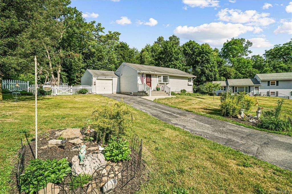 Property Photo:  31 Ellison Drive  NY 12553 