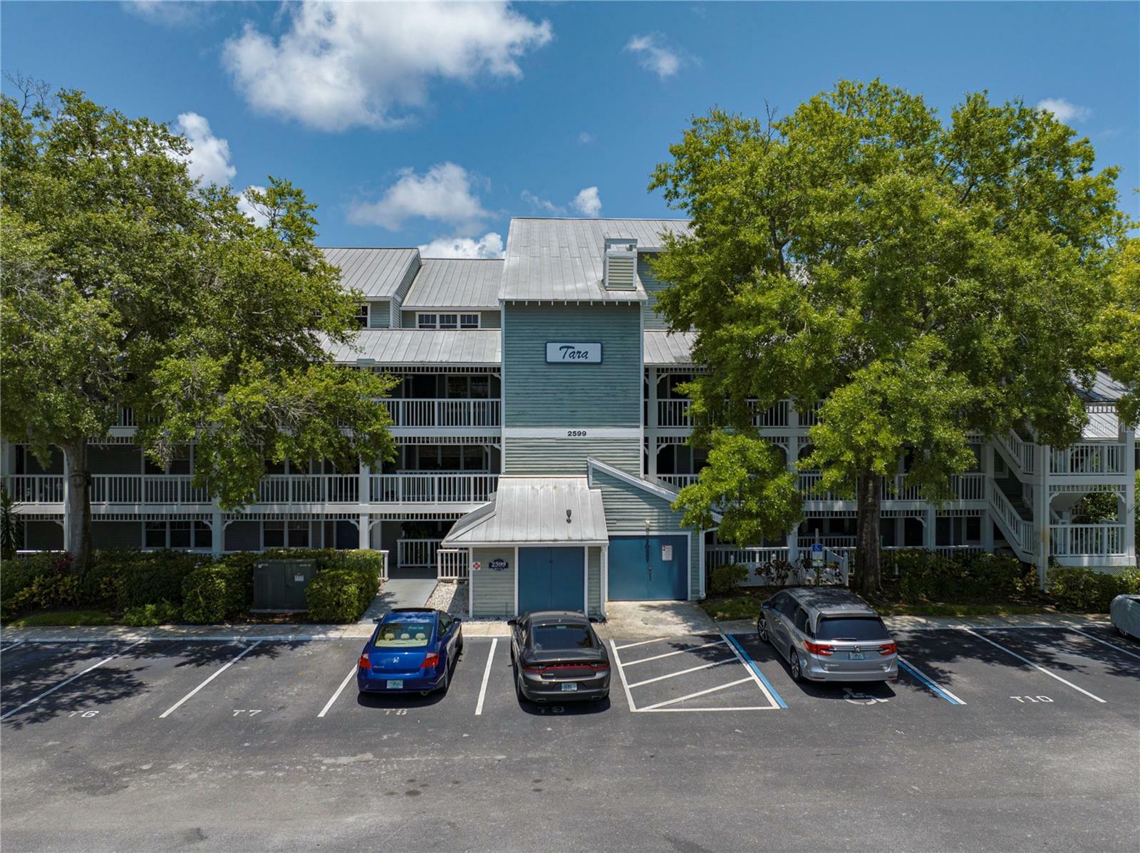 Property Photo:  2599 Dolly Bay Drive 305  FL 34684 