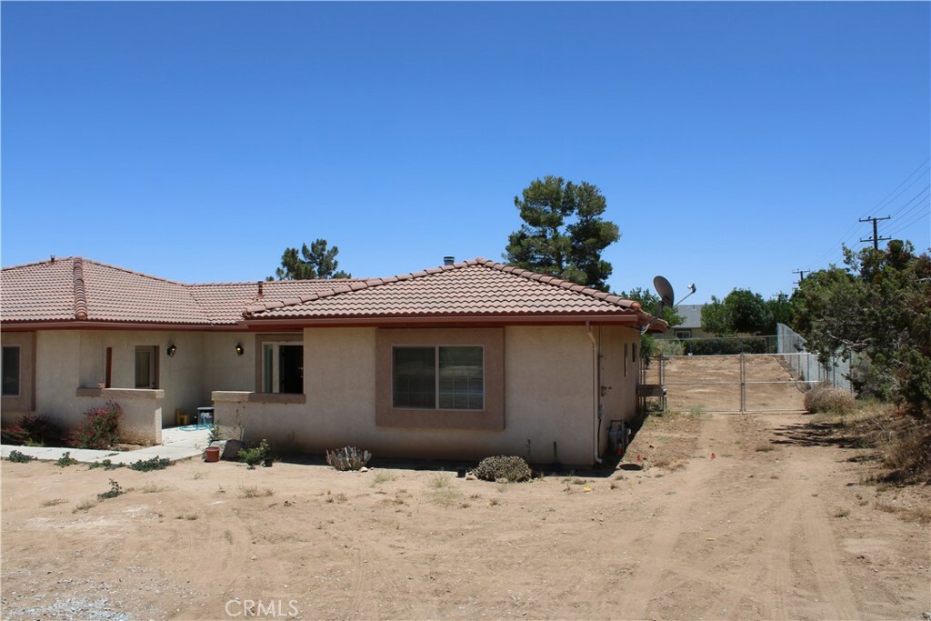 Property Photo:  9323 Serra Street  CA 92371 