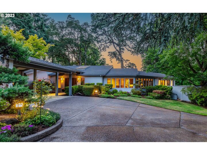 602 Spyglass Dr  Eugene OR 97401 photo