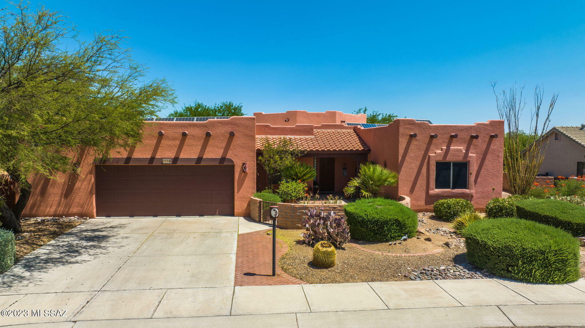 Property Photo:  1116 W Camino Monte Cristo  AZ 85614 