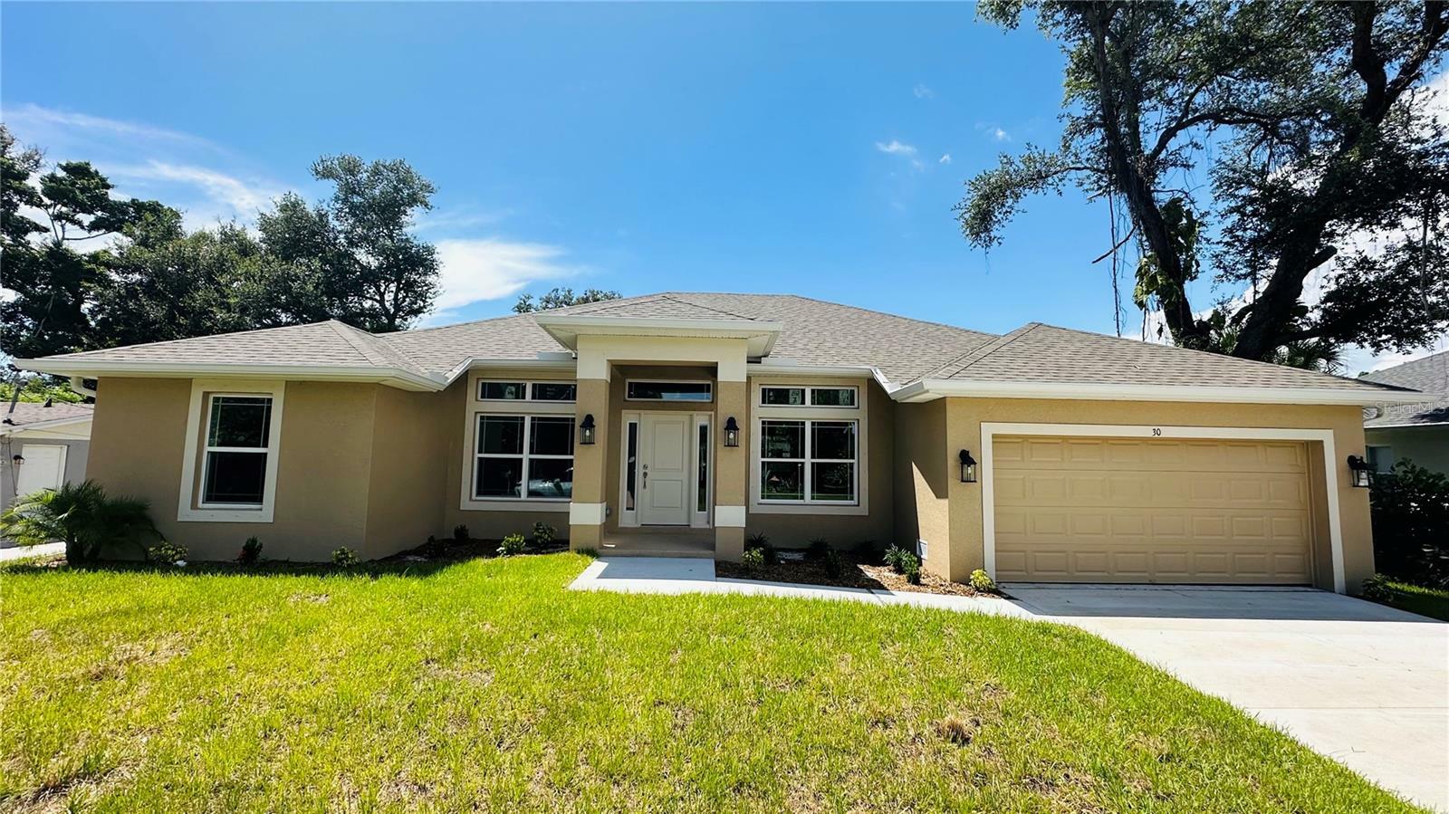 Property Photo: 300 Cardinal Road FL 34293