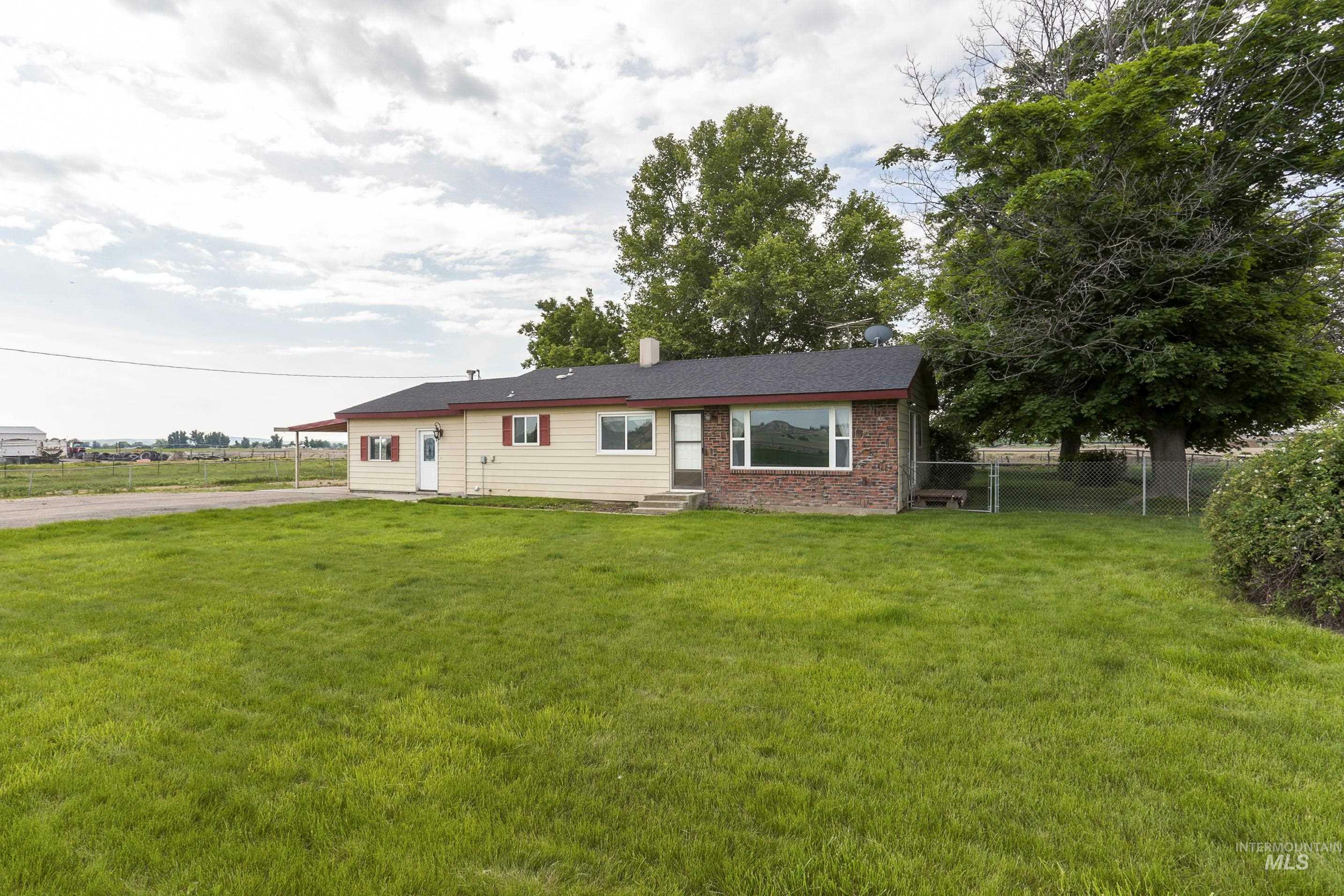 Property Photo:  5695 Market Rd  ID 83639 