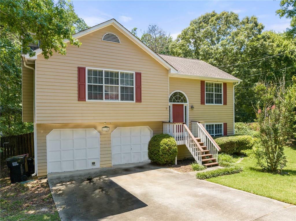 Property Photo:  2190 Brandon Acres Drive  GA 30519 