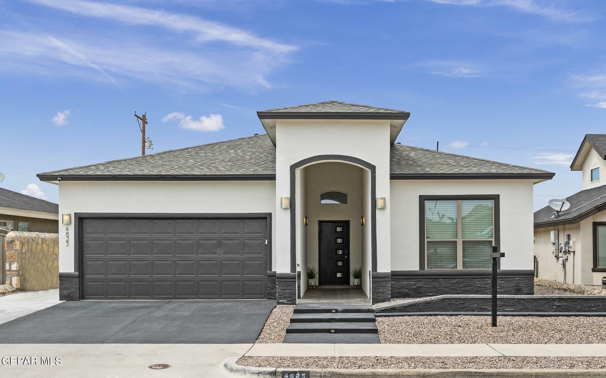 Property Photo: 4825 Rancho Feliz Court TX 79934