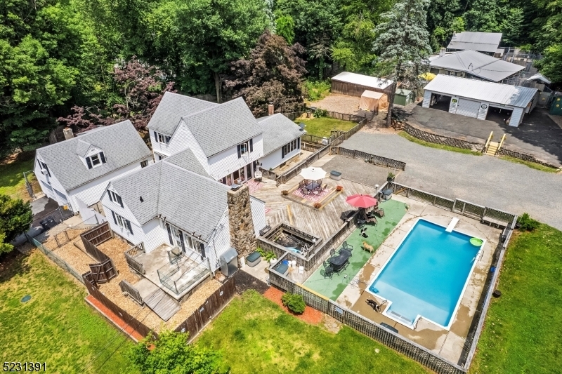 Property Photo: 8 Stonehedge Ln NJ 07821