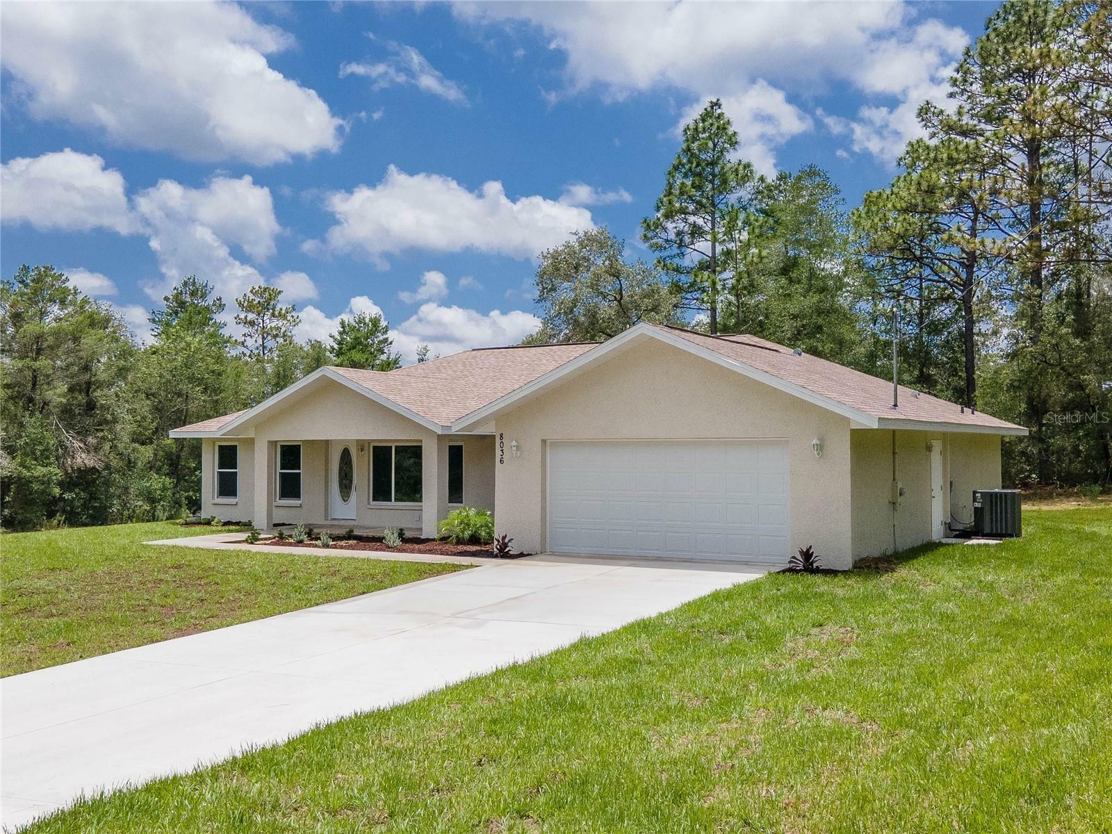 Property Photo:  8036 North Pickinz Way  FL 34433 