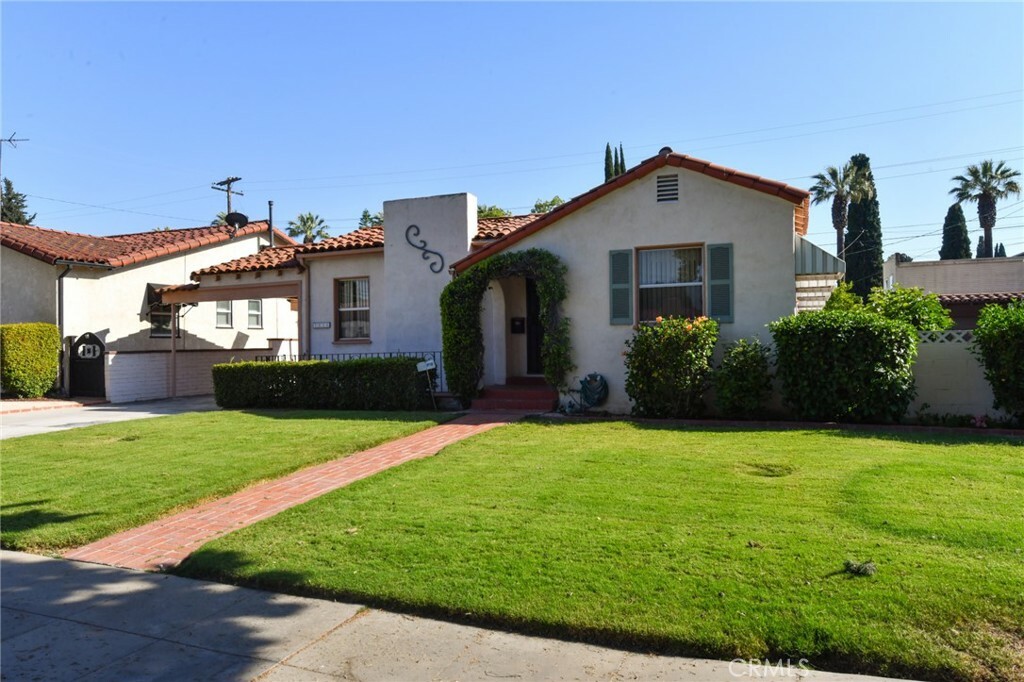 Property Photo:  3556 Elmwood Drive  CA 92506 