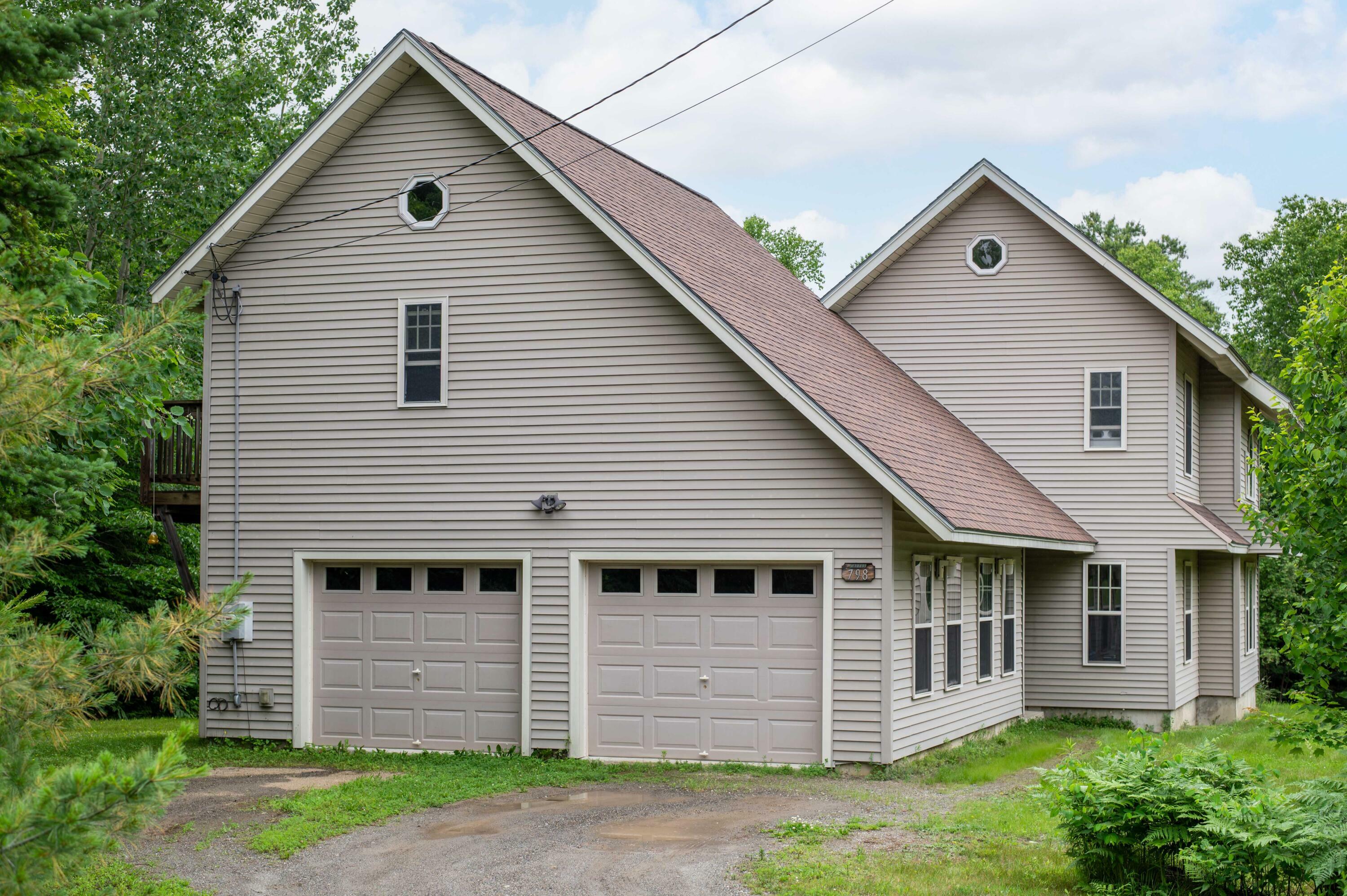 Property Photo: 798 County Road ME 04461