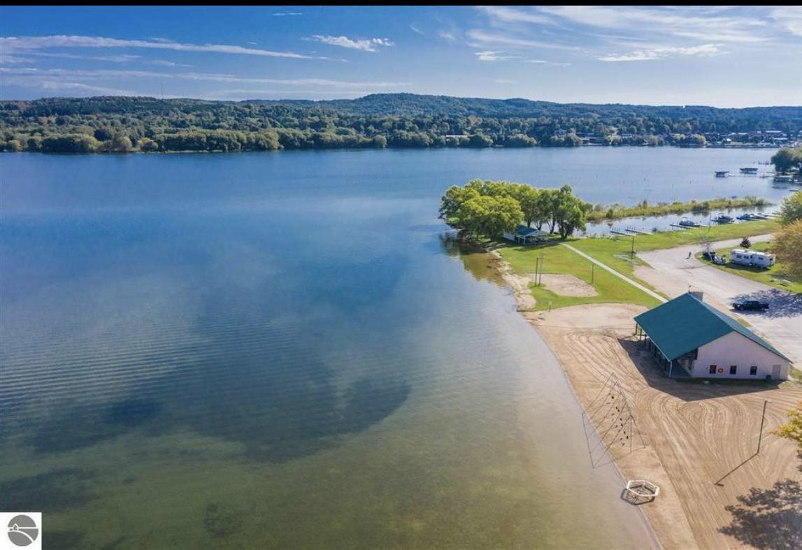 Property Photo: 317 N Lake MI 49727
