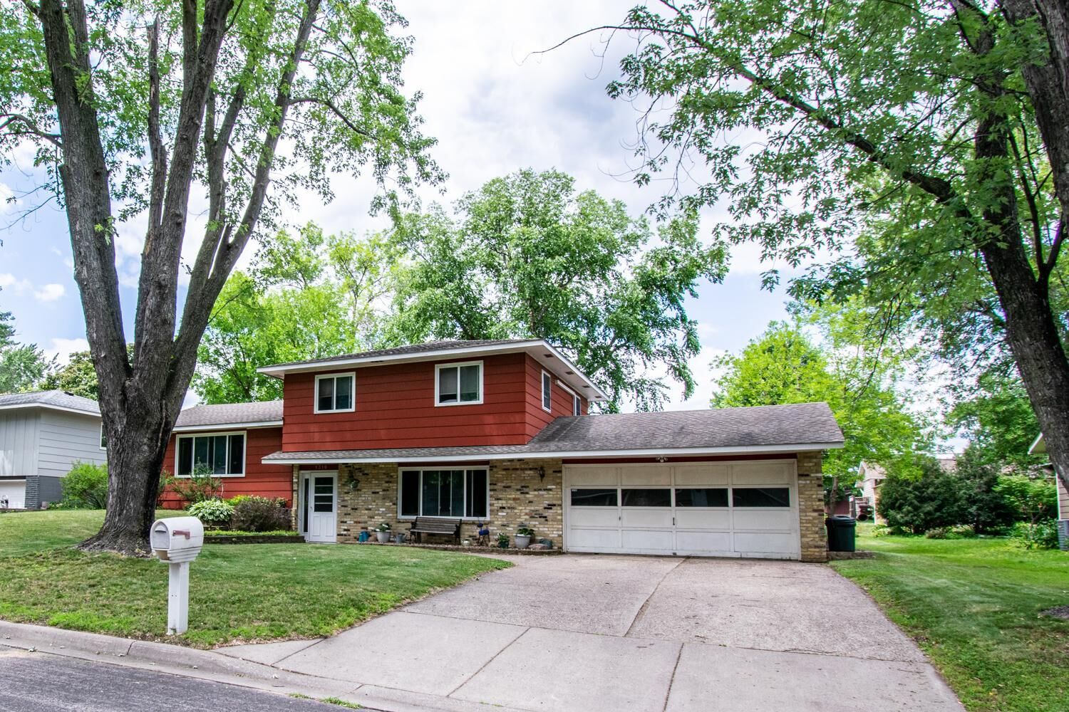 Property Photo:  1310 19th Street W  MN 55033 