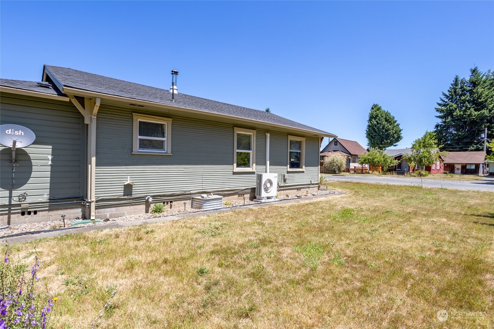 Property Photo:  1113 J Street  WA 98531 