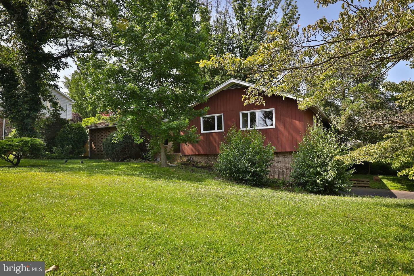 Property Photo:  352 Ginger Road  PA 19006 