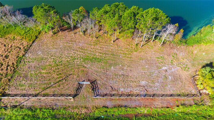 Property Photo:  1380 Old Brewster Road  FL 33841 