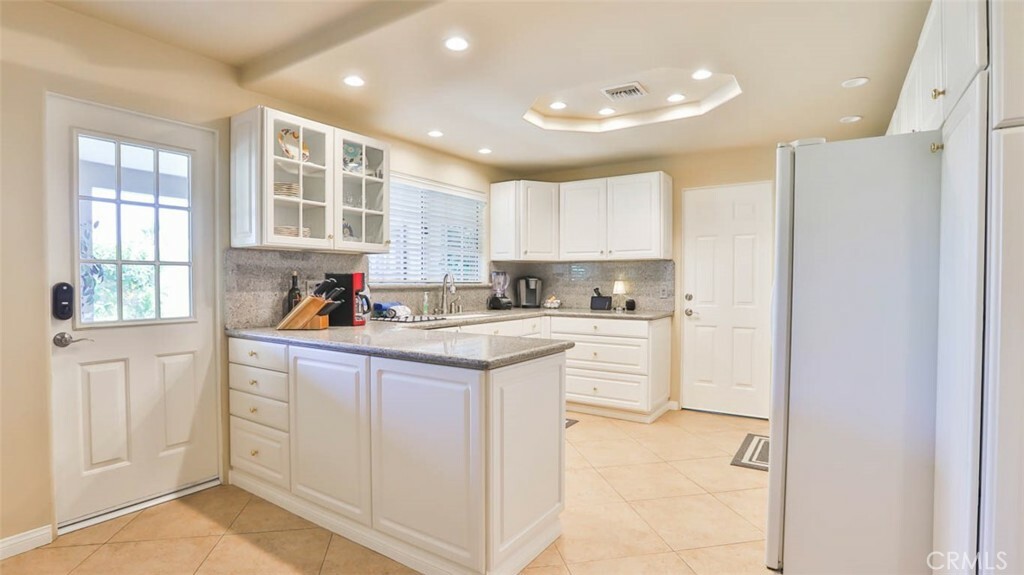 Property Photo: 54385 Avenida Alvarado CA 92253
