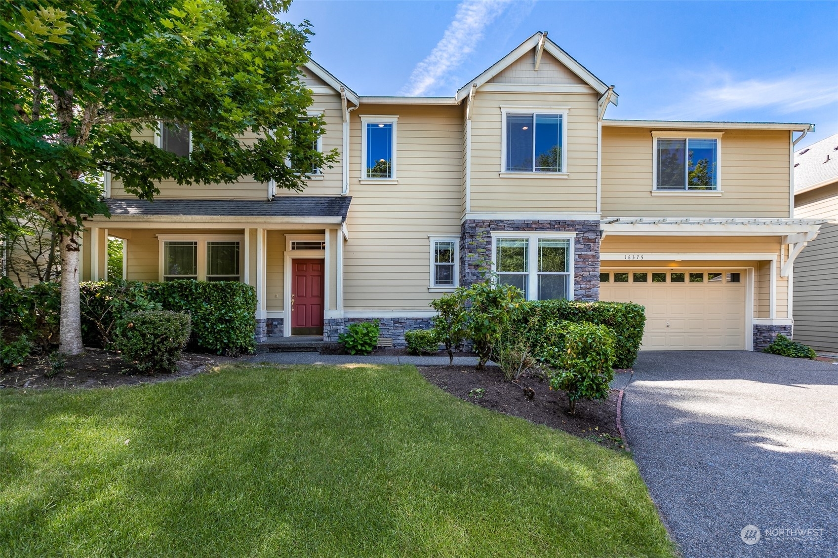 Property Photo: 16375 SE Cougar Mountain Way WA 98006