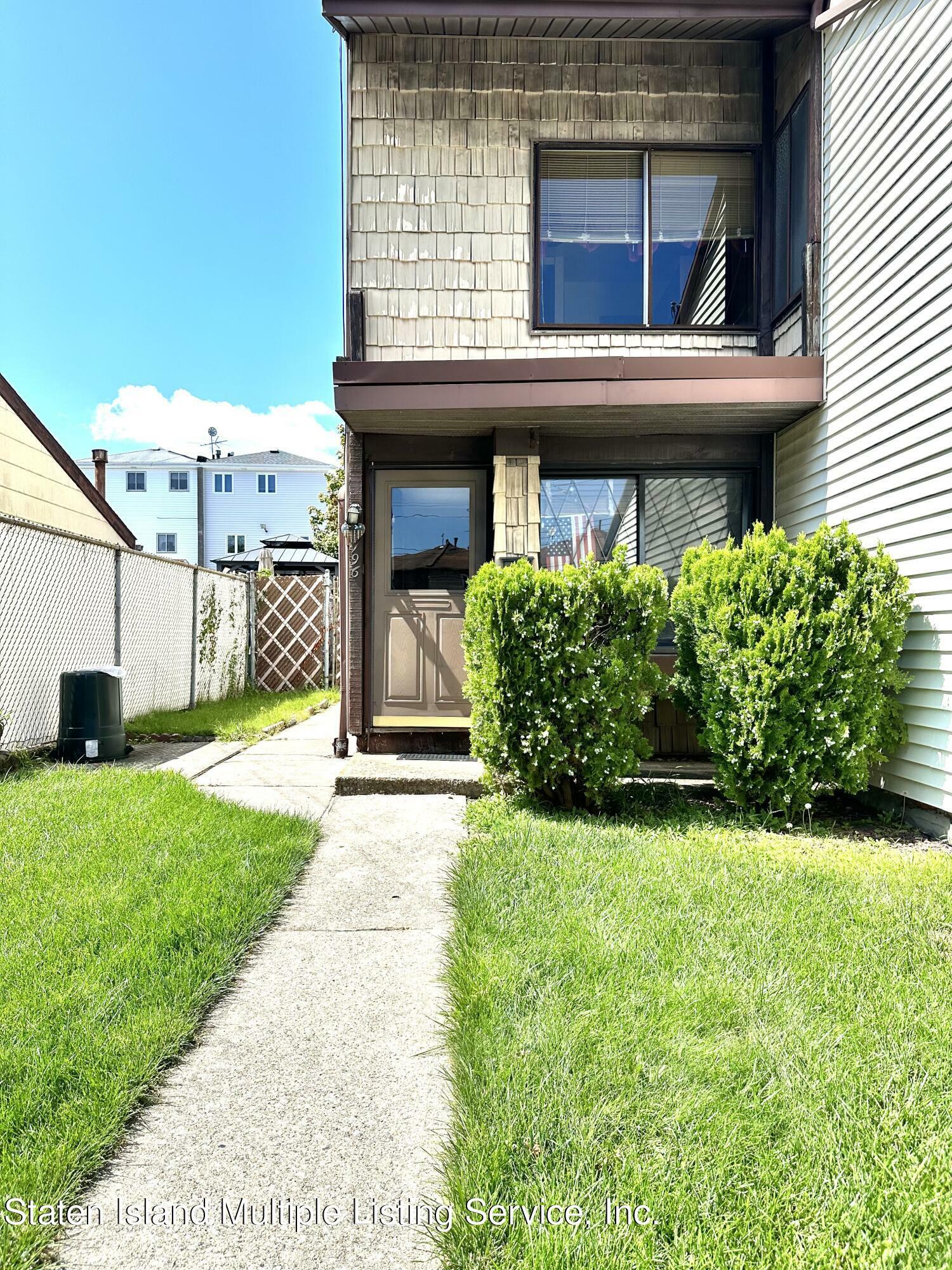 Property Photo:  196 Annadale Road  NY 10312 