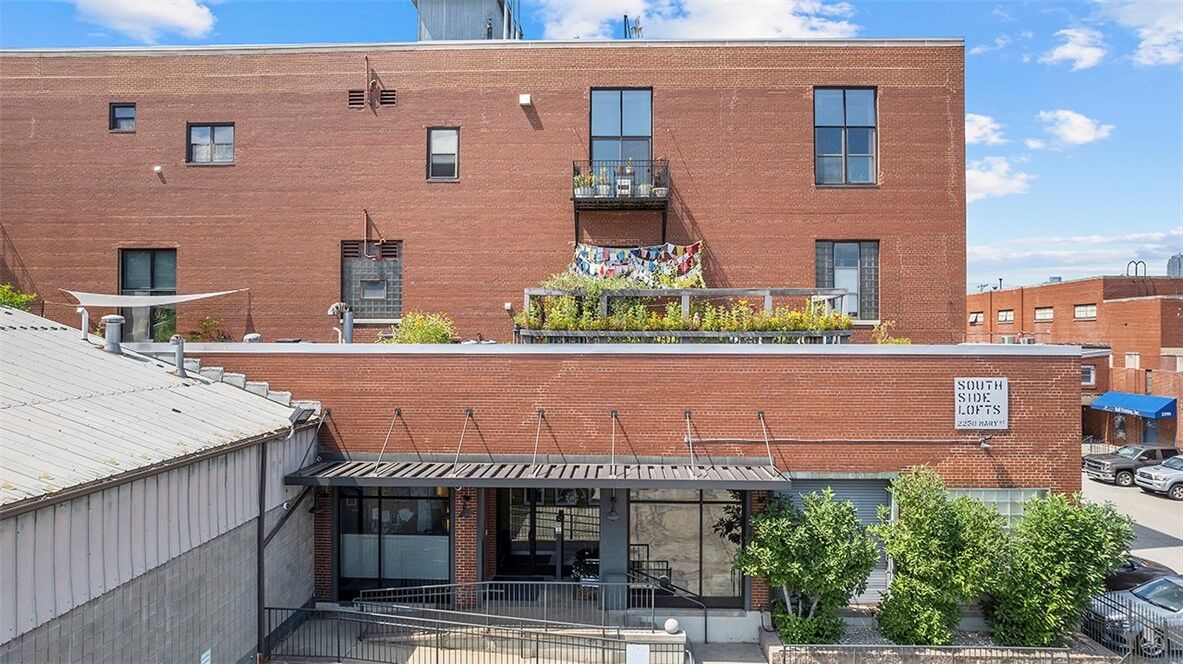 Property Photo:  2250 Mary St 109  PA 15203 