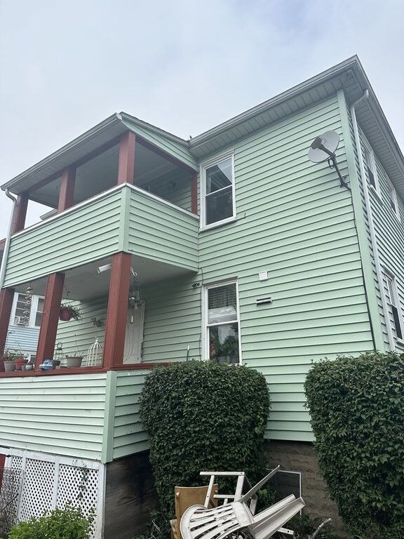 Property Photo:  99 Memorial Park Ave  MA 01902 