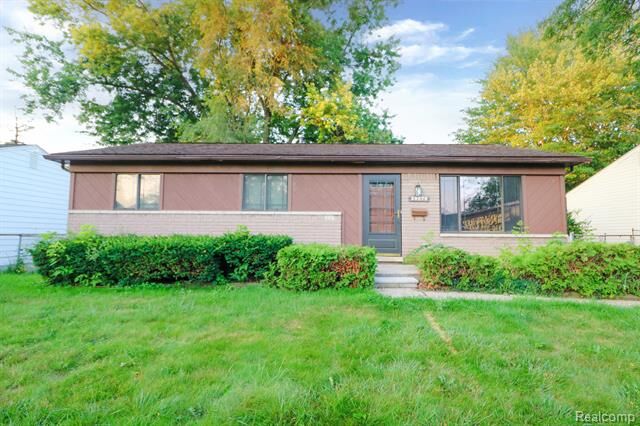 Property Photo:  39279 Avondale Street  MI 48186 