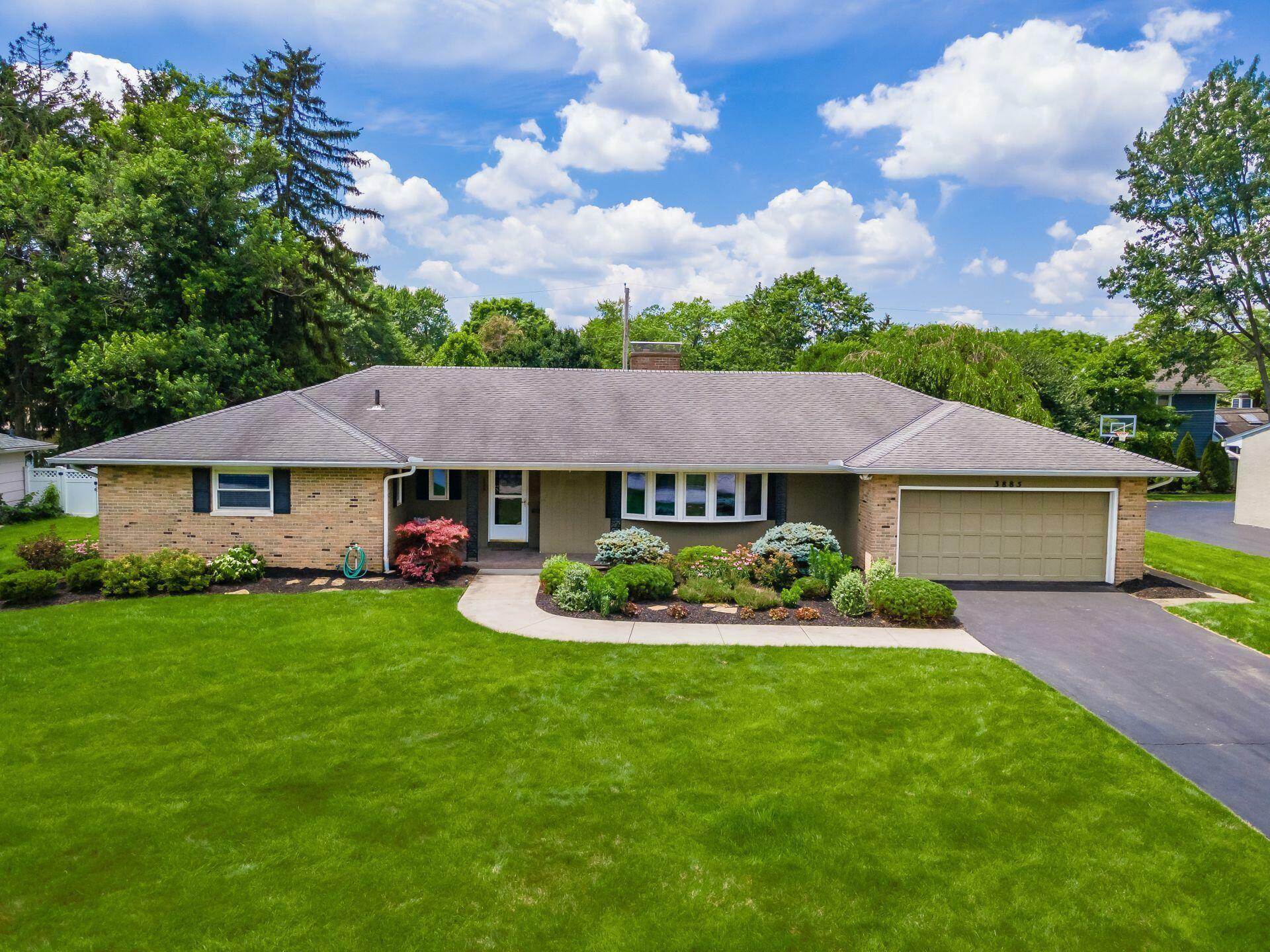 Property Photo:  3885 Norbrook Drive  OH 43220 