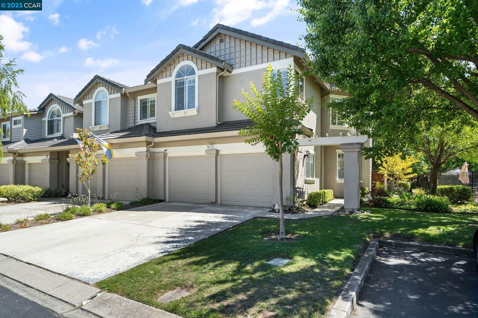 Property Photo:  210 Sutton Cir  CA 94506 