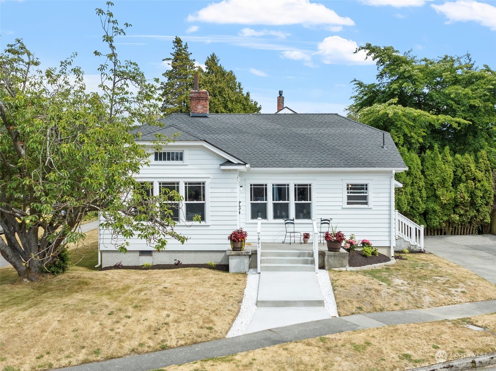 Property Photo:  1901 N Steele Street  WA 98406 