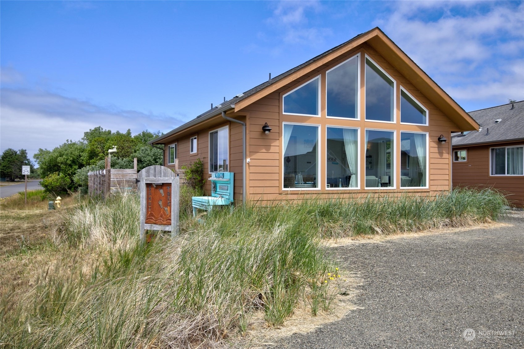 Property Photo:  958 Wawona Avenue A  WA 98569 