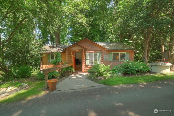 5 bed Poulsbo home for sale 2020 NW Lutes Road, Poulsbo, WA 98370