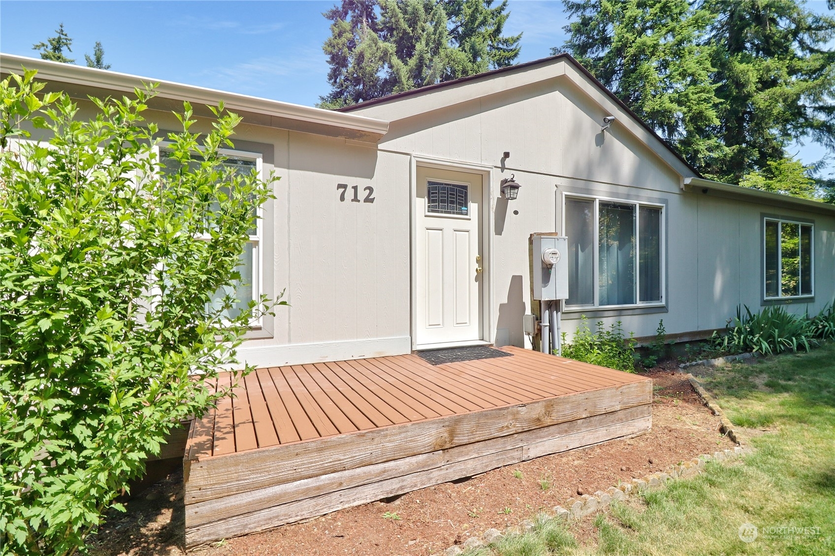 Property Photo:  712 Tipsoo Loop S  WA 98576 