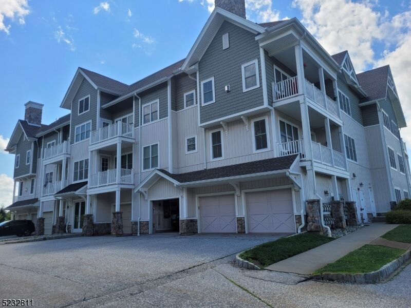 House for sale in Hardyston Twp. 169 Tarrington Rd 303, Hardyston Twp