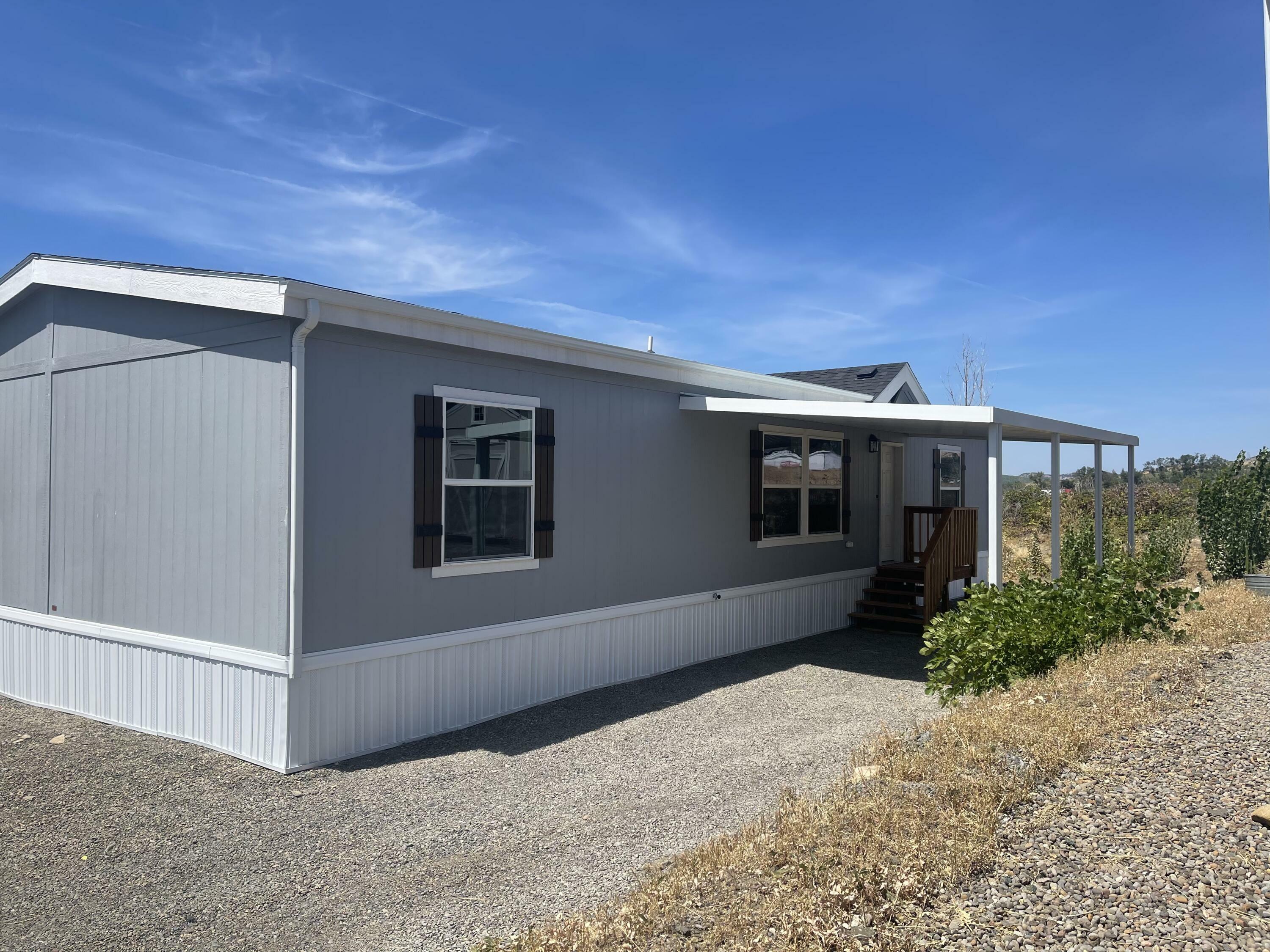 Property Photo:  1 Corral Lane Unit 6  OR 97520 