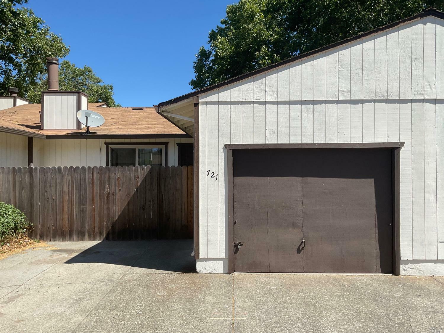 Property Photo:  721 Blair Place  CA 95401 