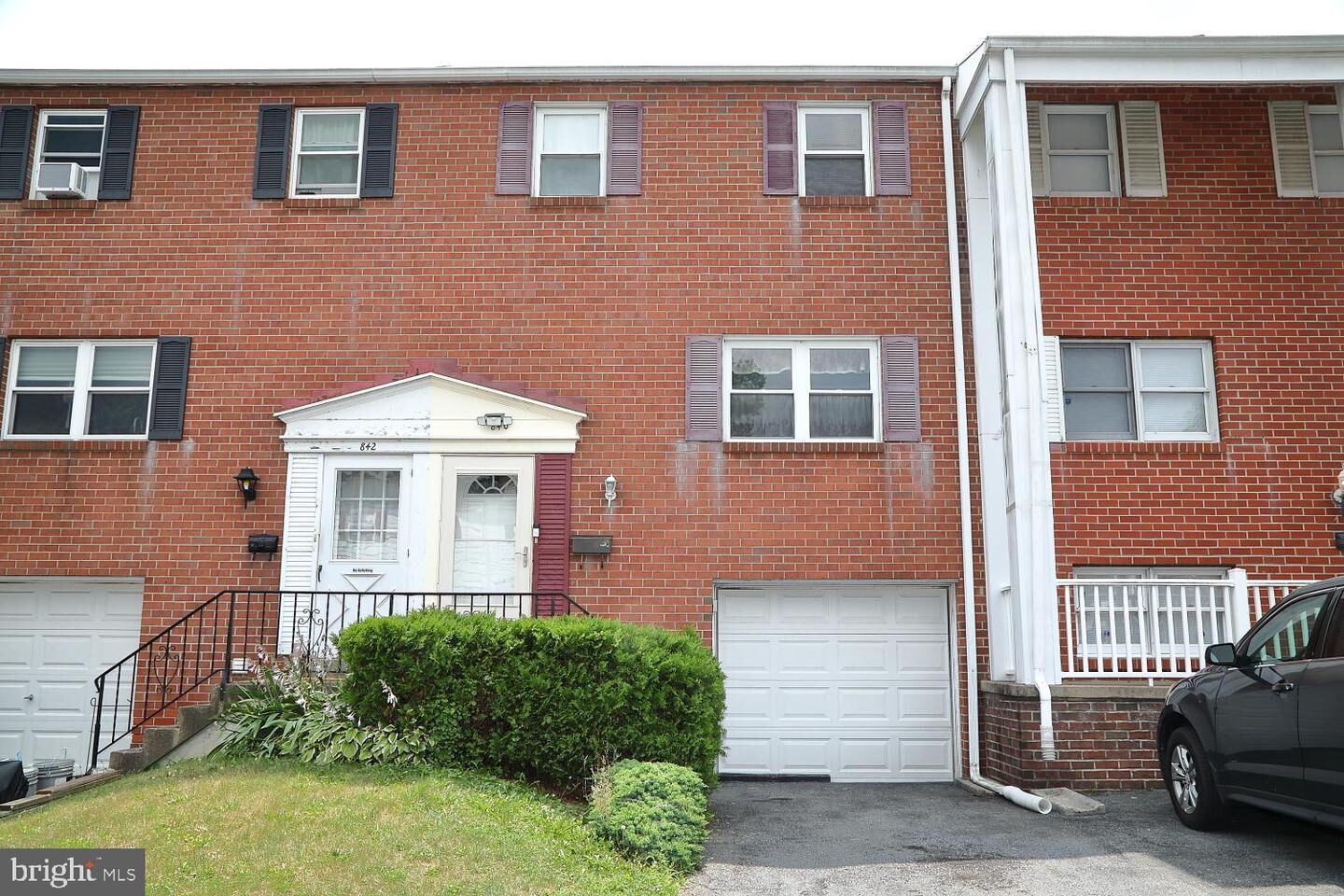 Property Photo:  840 Hilton Drive  PA 17603 