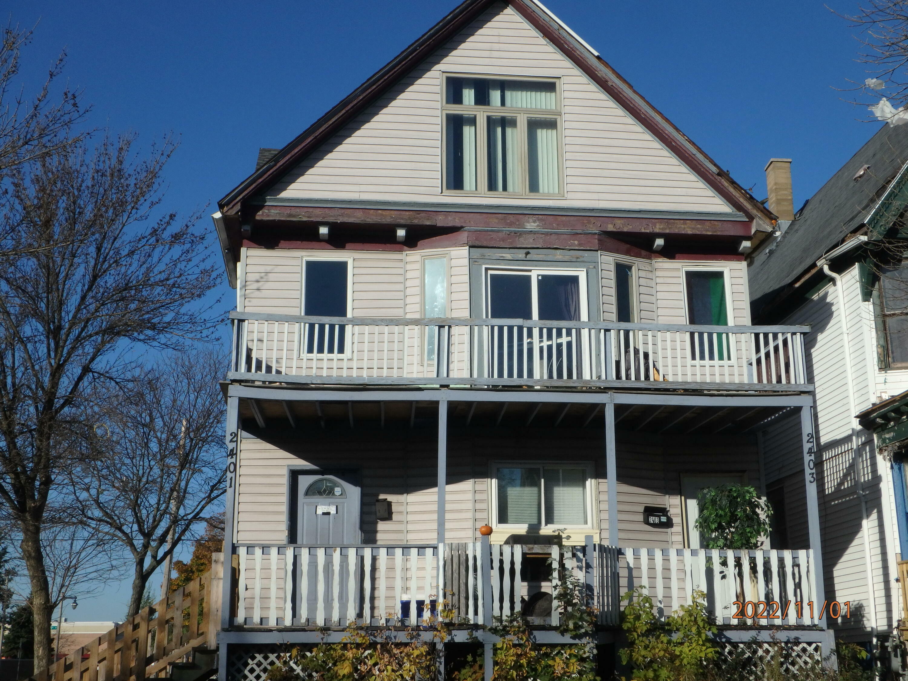 Property Photo: 2401 N 34th St 2403 WI 53210